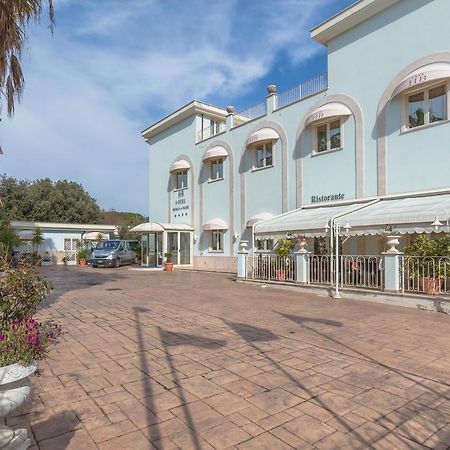 Hotel Borgo Del Mare ชิวิตาเวกเกีย ภายนอก รูปภาพ