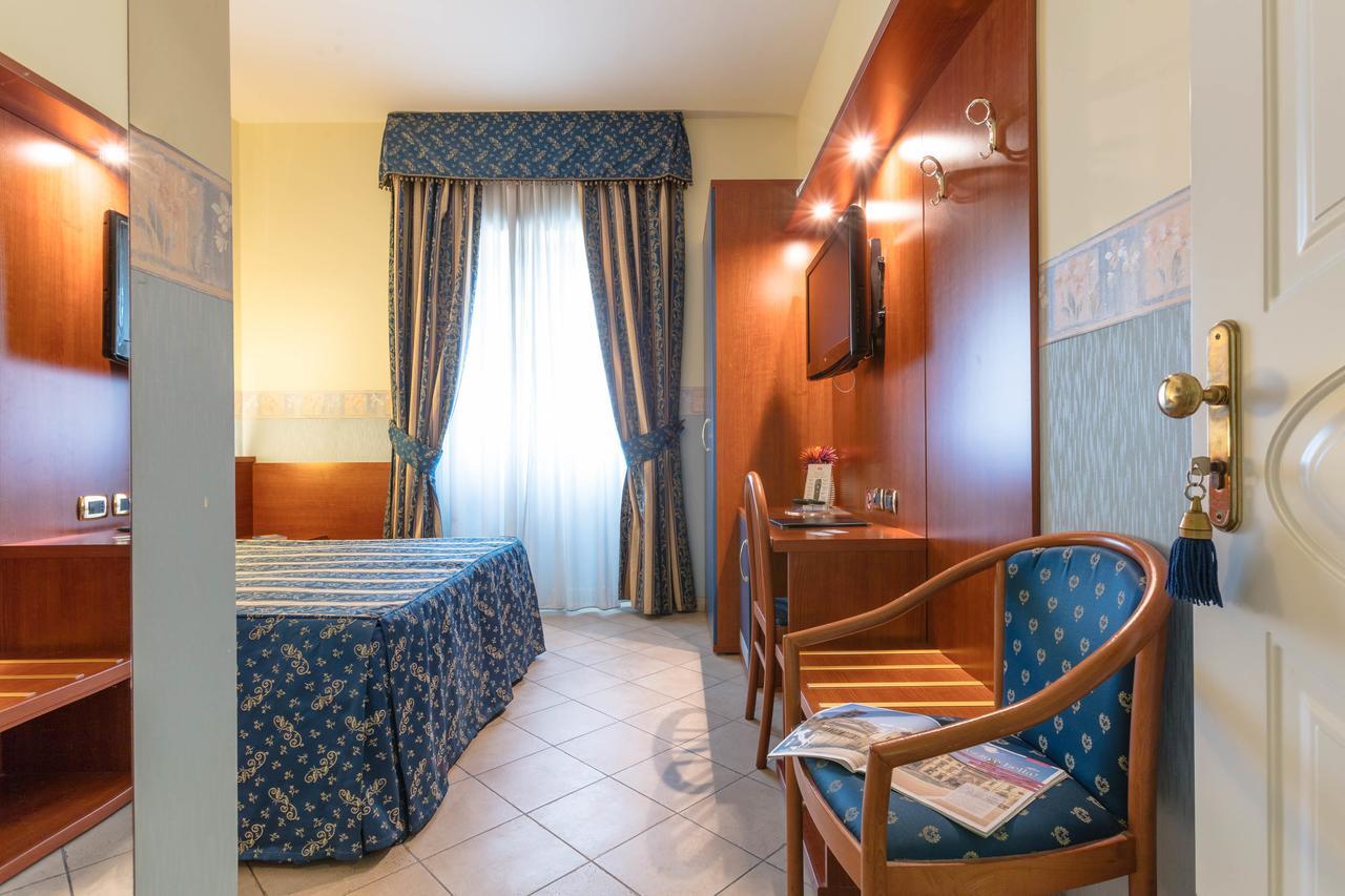 Hotel Borgo Del Mare ชิวิตาเวกเกีย ภายนอก รูปภาพ