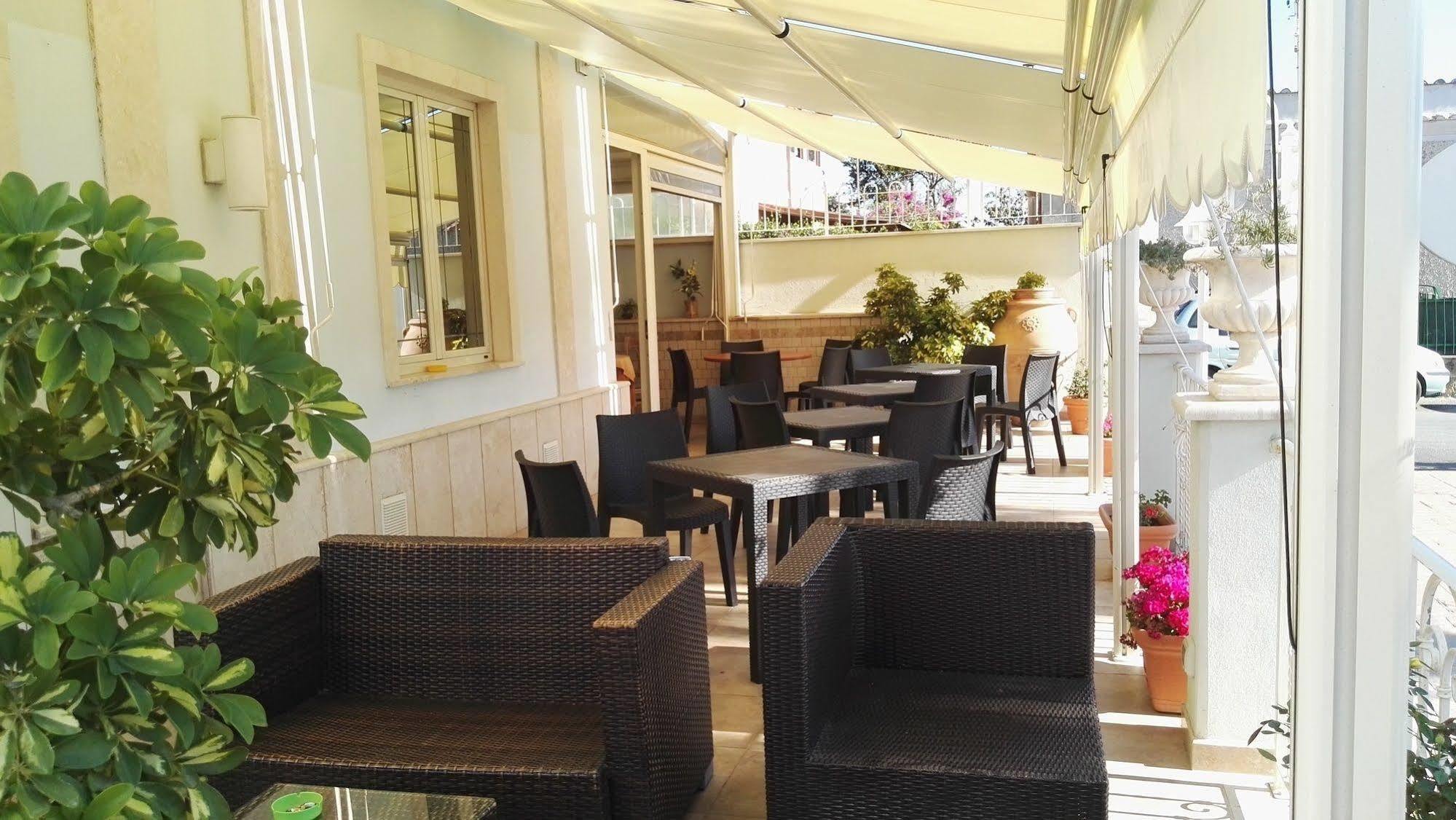 Hotel Borgo Del Mare ชิวิตาเวกเกีย ภายนอก รูปภาพ