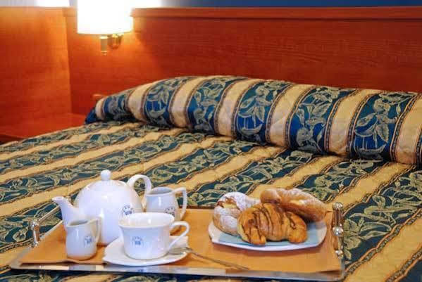 Hotel Borgo Del Mare ชิวิตาเวกเกีย ภายนอก รูปภาพ